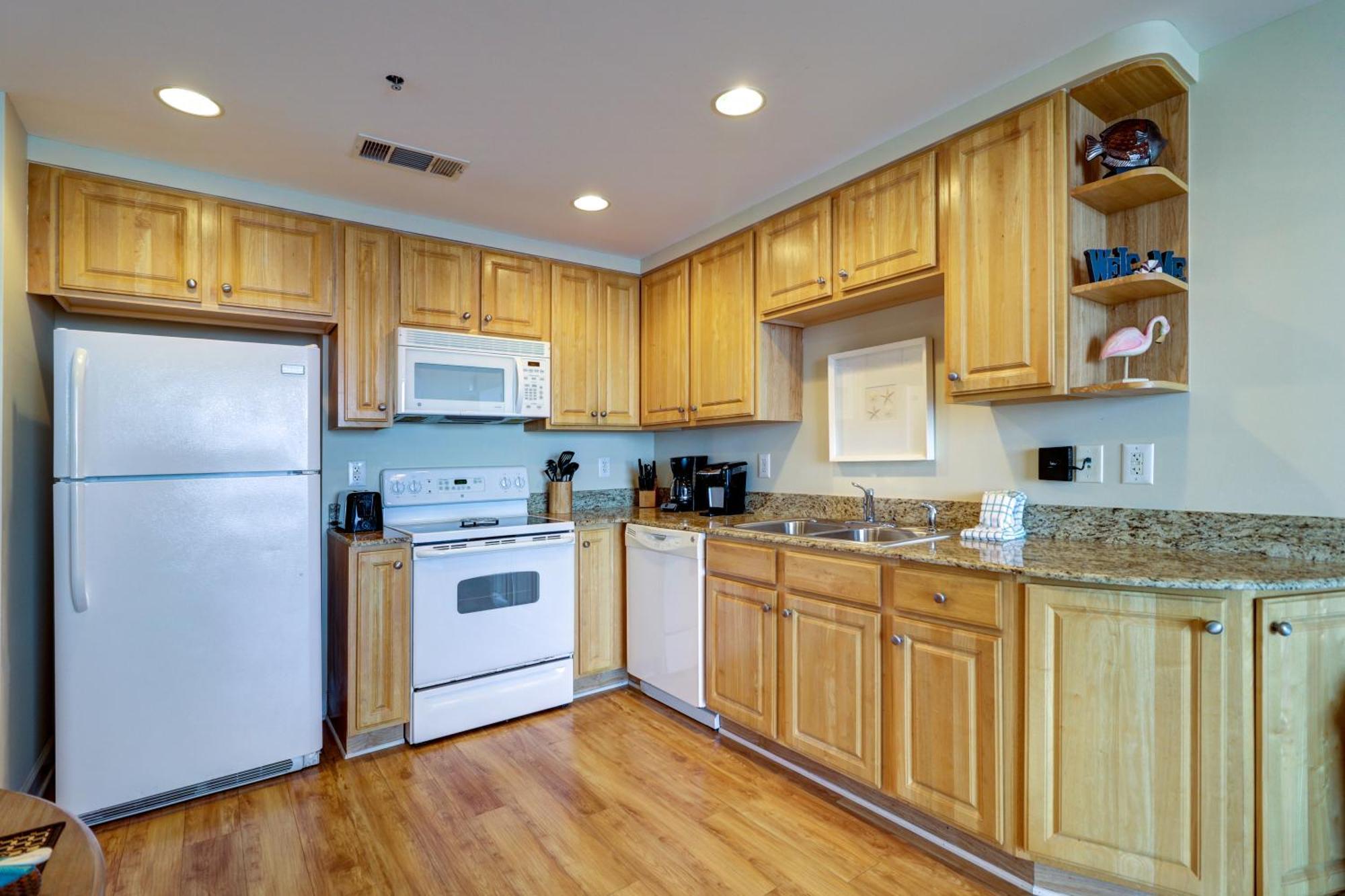 Gulf Front! 2 Bedroom 2 Ba! 11Th Floor Condo + Condo Amenities! パナマシティービーチ エクステリア 写真