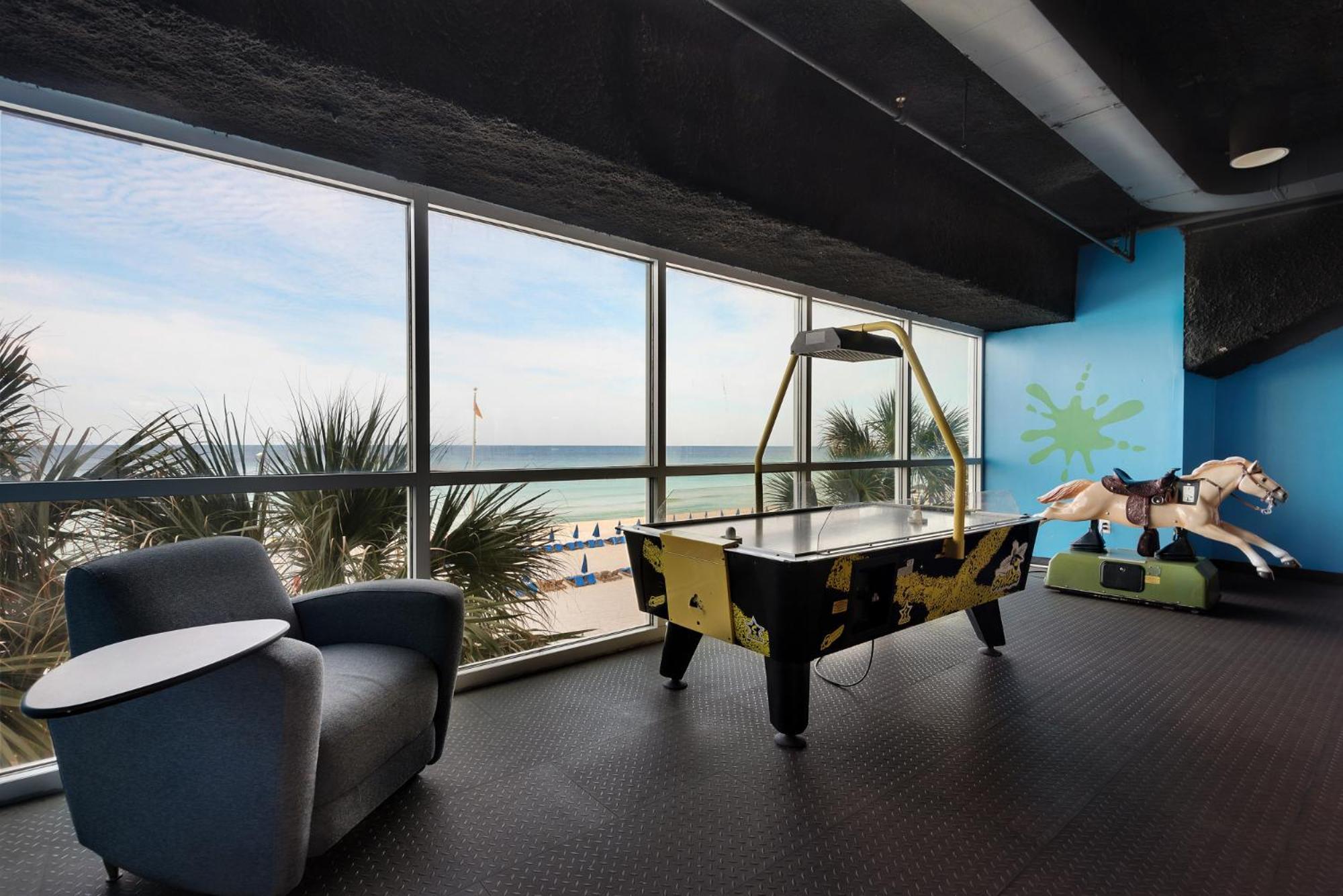 Gulf Front! 2 Bedroom 2 Ba! 11Th Floor Condo + Condo Amenities! パナマシティービーチ エクステリア 写真